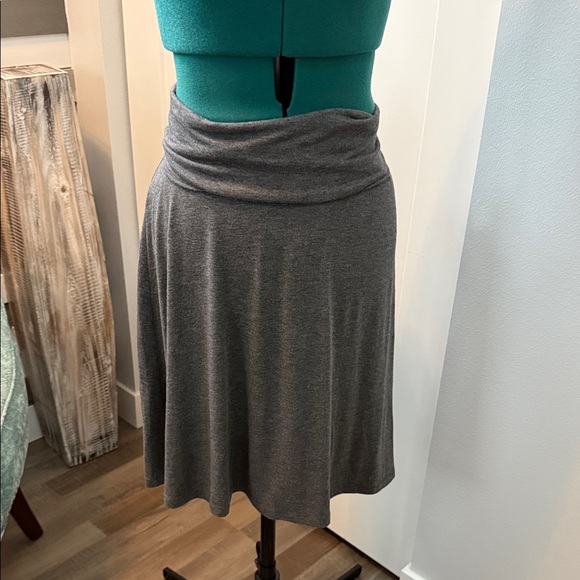 Old Navy Dresses & Skirts - Elegant Gray Women's Skirt